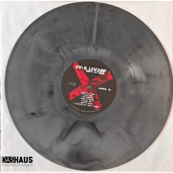 Виниловая пластинка Avril Lavigne &ndash; Under My Skin (LP, 2004/2024, Europe, Grey + Black Marble Vinyl, Expanded Edition) 19802803241 фото