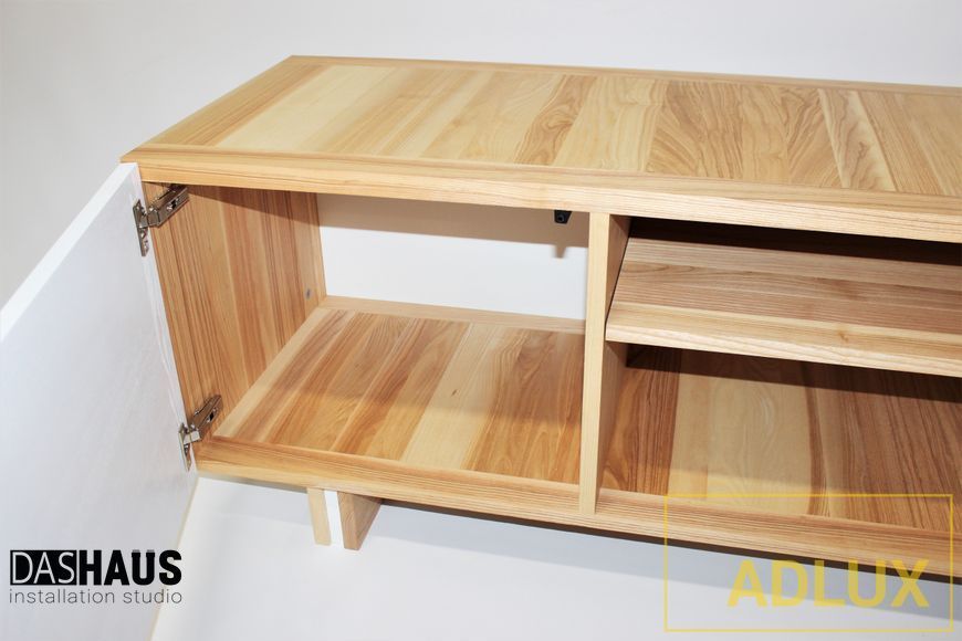 ADLUX COCON TV‑2‑1500‑O‑W oak + white doors COCON_TV_2_1500_O_W фото
